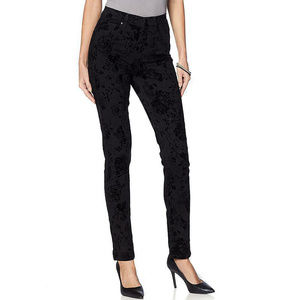 DG2 by Diane Gilman Virtual Stretch Novelty Jean